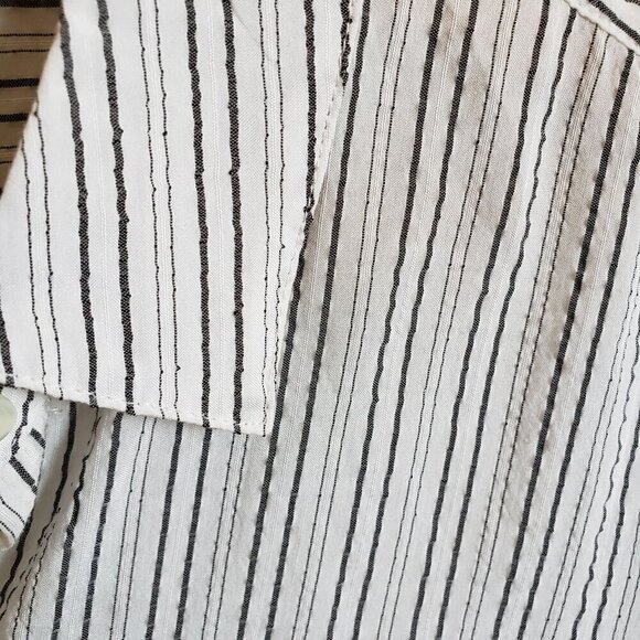 J.Jill Striped Textured Long Sleeve Top Button Up Side Slits Cream/Black Size S - Picture 5 of 11